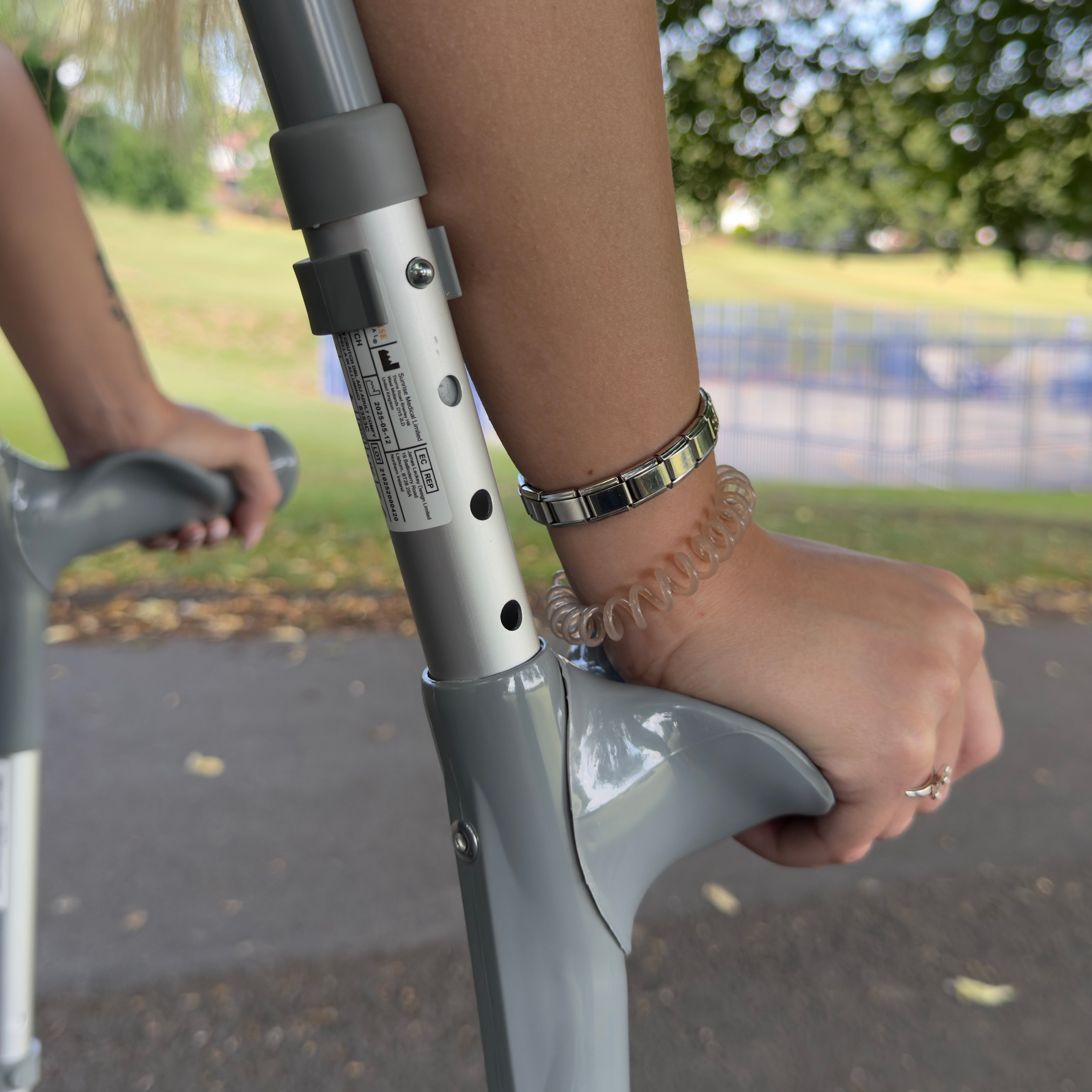Double Adjustable Crutches – Ergonomic Handle