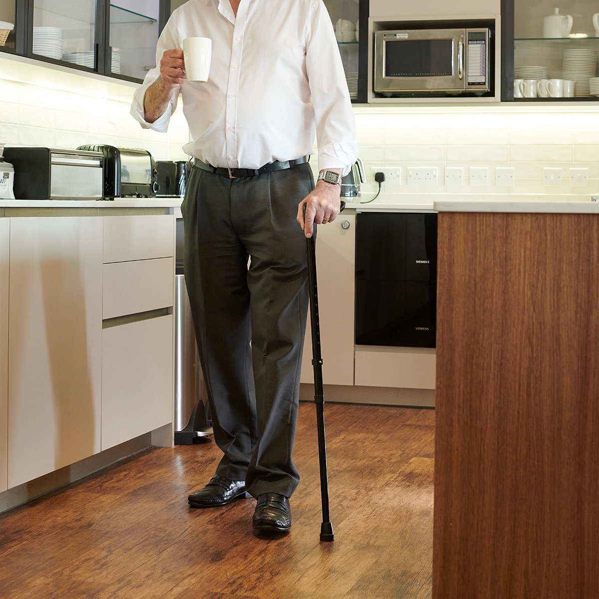 Adjustable Fischer Stick Black