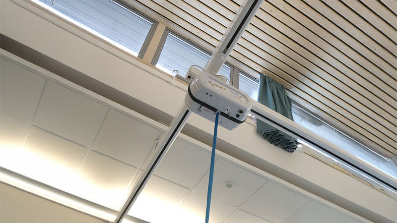 Skyframe medical device attached to a high ceiling.