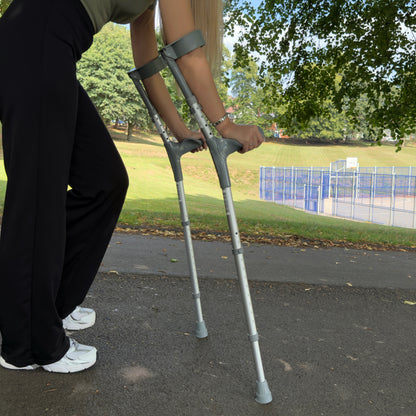 Double Adjustable Crutches – Ergonomic Handle