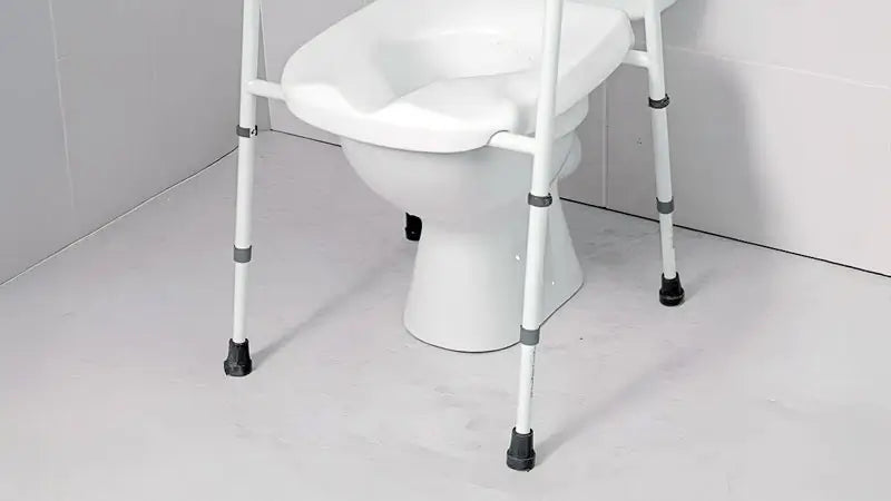 Height Adjustable Toilet Frame With seat height.